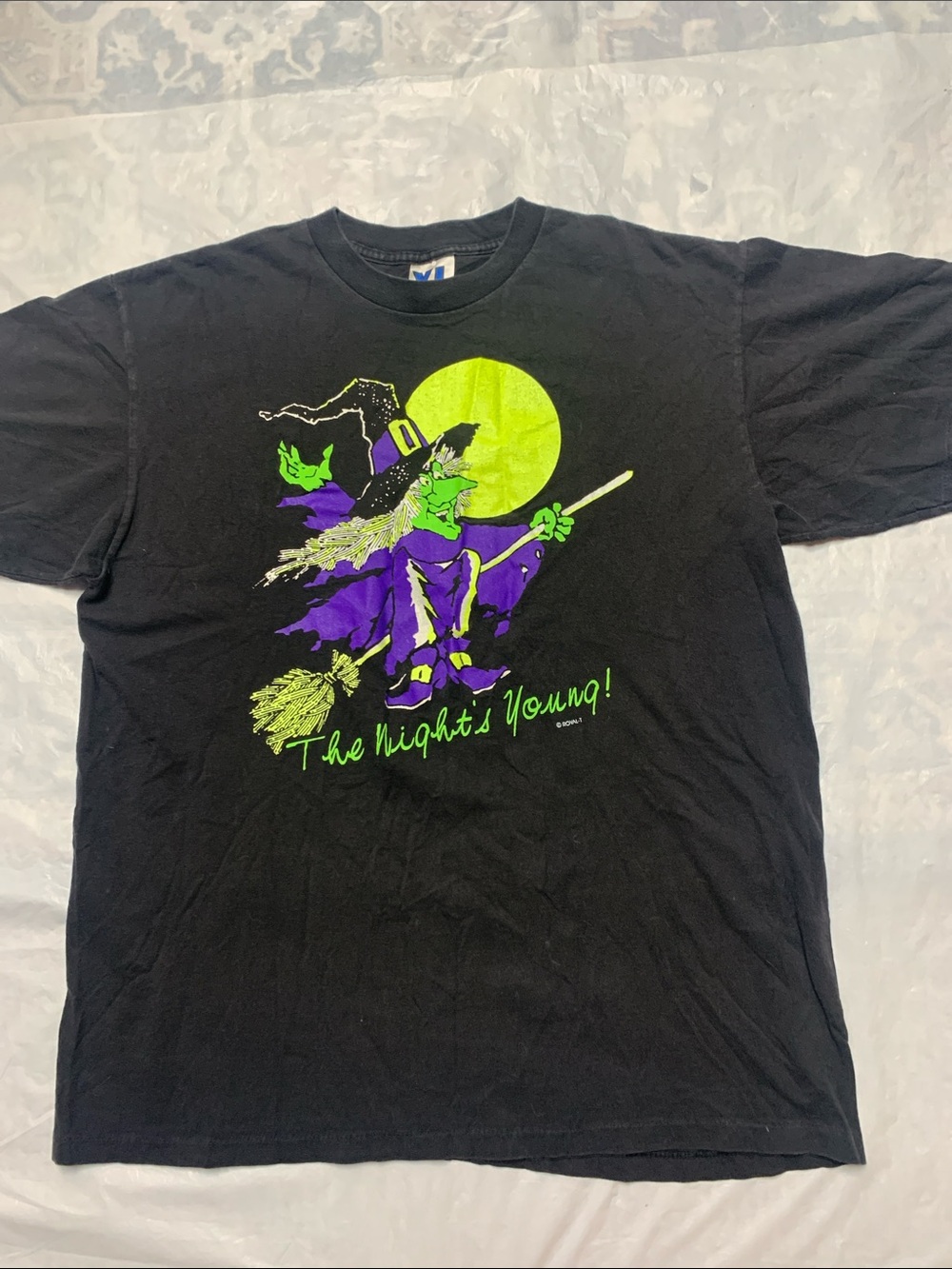Stadium Court Vintage 90s Single Stitch Witch Graphic Print Halloween T Shirt XL